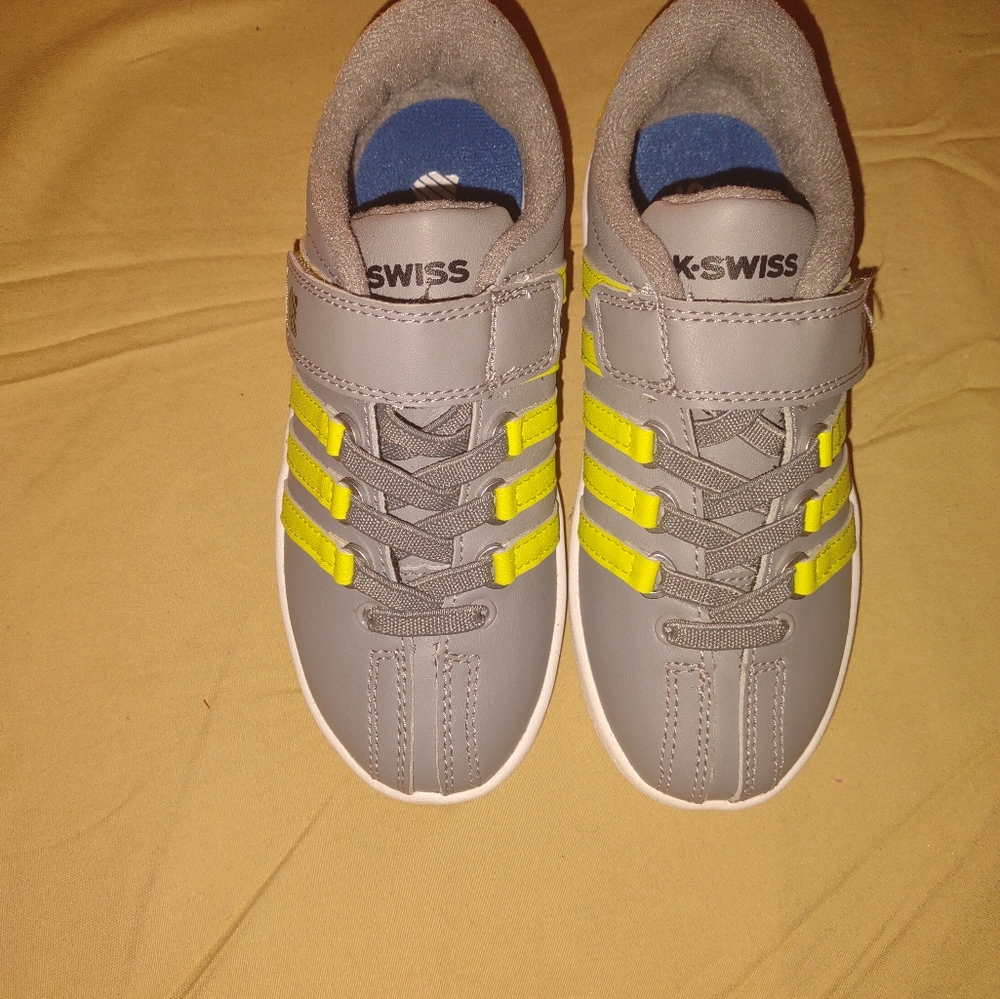 Kids K-Swiss Tennis shoes - Picture 5 of 5